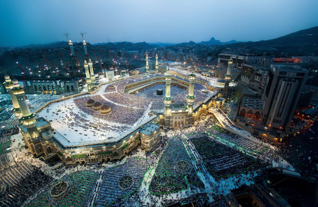 Suudi Arabistan Şehir Rehberi: Cidde, Mekke, Medine, Riyad  